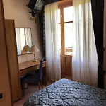 Colle Di Nava Lorenzina 3* Pornassio