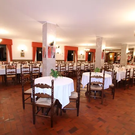 Colle Di Nava Lorenzina מלון 3*