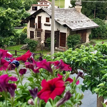 Colle Di Nava Lorenzina 3* Pornassio