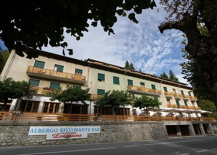 Colle Di Nava Lorenzina Szálloda